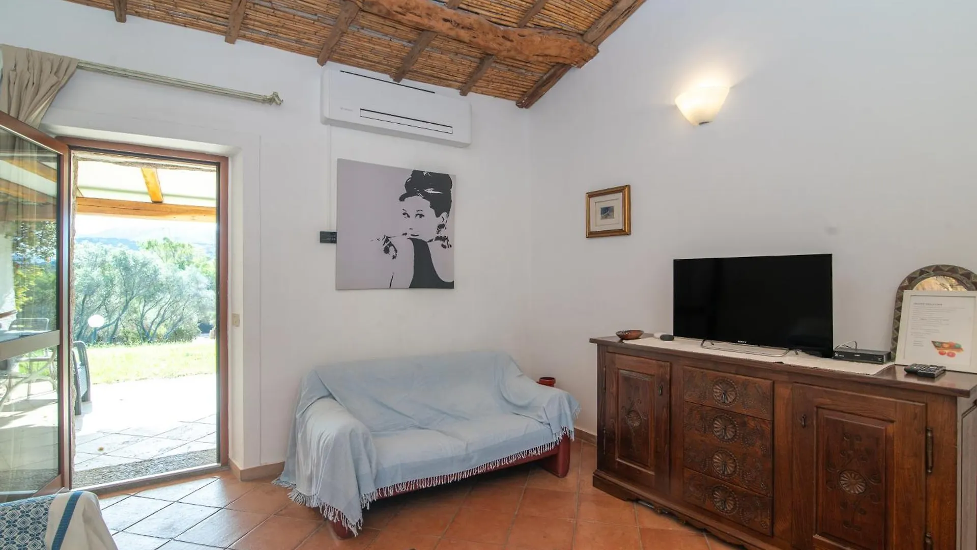 Willa Susy House Baja Sardinia 0*,